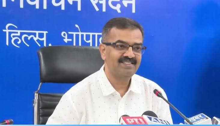 विधानसभा चुनाव में उत्कृष्ट कार्य करने वाले अधिकारियों-कर्मचारियों का सम्मान आज