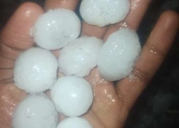 मौसम फिर बदला: जबलपुर सहित आसपास के जिलों में बर्फीली हवाओं का कहर, ओले भी गिरे
