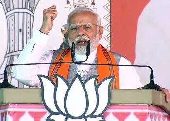 झाबुआ से प्रधानमंत्री मोदी ने किया लोकसभा का शंखनाद,बोले -24 में फिर एक बार, जनता ने भी साथ में स्वर मिलाया