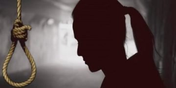 सब्जी व्यापारी की पत्नी ने फांसी लगाकर दे दी जान