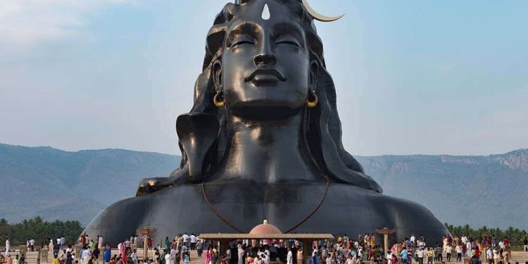 सत्यं शिवं सुंदरम् के प्रतीक शिव और उनकी रात्रि : महाशिवरात्रि