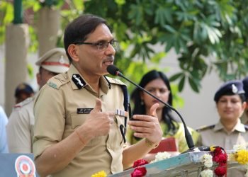 पुलिस की वर्दी पॉवर दिखाने के लिए नहीं, बल्कि जनता की सेवा करने मिली: डीजीपी