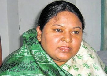 लोकसभा चुनाव से पहले झामुमो को झटका, हेमंत सोरेन की भाभी सीता सोरेन ने दिया इस्‍तीफा