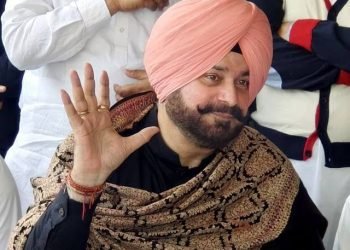 राजनेता और क्रिकेटर सिद्धू कांग्रेस के प्रचार-प्रसार से रहेंगे दूर, जानिए किस सीट से लड़ने की थी चर्चा