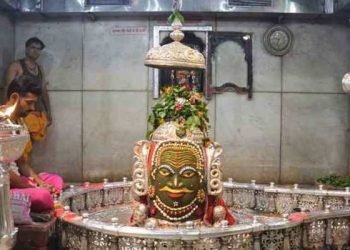 उज्जैन बाबा महाकाल के गर्भ ग्रह में भड़की आग, सावधानी के लिहाज़ से अब कई पाबंदियां