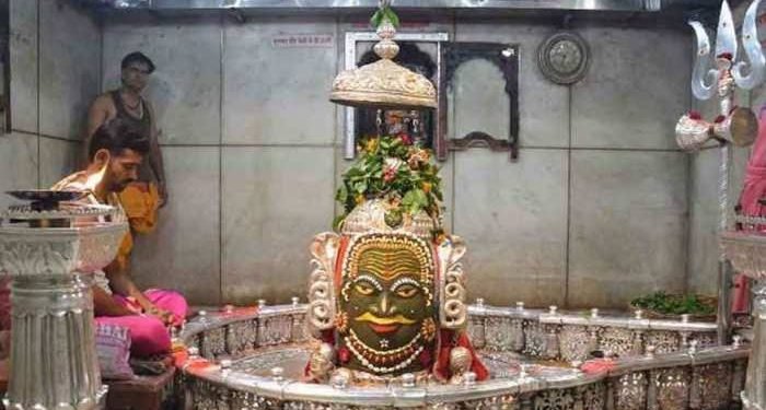 उज्जैन बाबा महाकाल के गर्भ ग्रह में भड़की आग, सावधानी के लिहाज़ से अब कई पाबंदियां