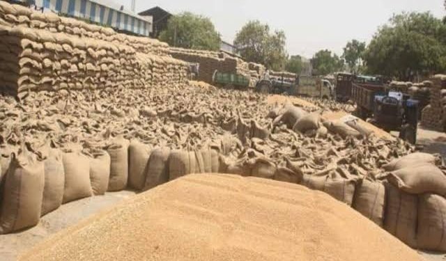 देश में खाद्यान्न वितरण के लिए बफर स्टॉक