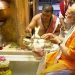 पीएम मोदी ने काशी पहुंचकर रोड शो करने के बाद बाबा विश्वनाथ का आशीर्वाद लिया