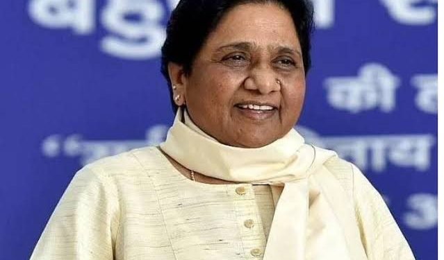 मायावती एक बार फिर से बसपा की राष्ट्रीय अध्यक्ष चुनी गई