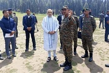 जम्मू-कश्मीर के पहलगाम में आतंकी हमला, 26 को बनाया आतंकियों ने निशाना, गृहमंत्री अमित शाह घटनास्थल पर पहुंचे 