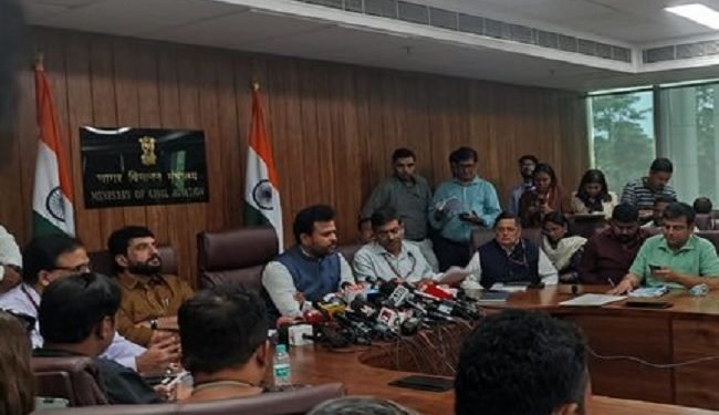 अहमदाबाद विमान दुर्घटना के कारणों की जांच के लिए उच्च स्तरीय जांच की घोषणा, समिति गठित