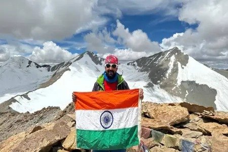 Mp के पर्वतारोही ने लद्दाख की चार पर्वत चोटियों पर चढ़ाई कर रचा इतिहास