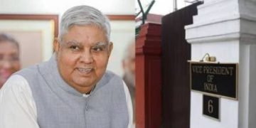 उपराष्ट्रपति जगदीप धनखड़ ने पहले अपने इस्तीफे से चौंकाया फिर पहुंचे राष्ट्रपति भवन 