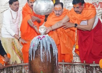 केंदीय स्वास्थ्य मंत्री जेपी नड्डा और मुख्यमंत्री डॉ. मोहन यादव बाबा महाकाल के दर पर पहुंचे, अन्य क्षेत्र में भक्तों को प्रसाद परोसा