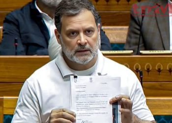 संसद में चीन, डोकलाम और नरवणे की किताब पर घमासान, राहुल गांधी के हंगामे से लोकसभा कई बार स्थगित