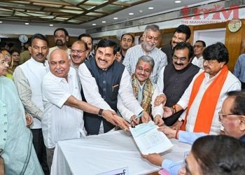 राज्यसभा चुनाव के लिए मध्य प्रदेश से तरुण चुघ और रजनीश अग्रवाल ने नामांकन भरा