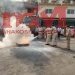 पुलिस मुख्यालय में सुरक्षाकर्मियों ने स्वयं को सुरक्षित रखते हुए आग पर काबू पाने की ली ट्रेनिंग