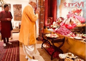 पीएम मोदी ने गणेश चतुर्थी के मौके पर पीयूष गोयल के घर पर की आरती,देश की निरंतर प्रगति के लिए प्रार्थना की