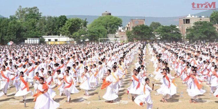 मां शारदा की पावन नगरी मैहर की बेटियों ने रचा इतिहास एक साथ 11 मिनट तक किया कथक नृत्य