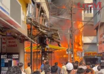 राजधानी भोपाल के न्यू मार्केट में छोले-भटूरे की दुकान में लगी आग